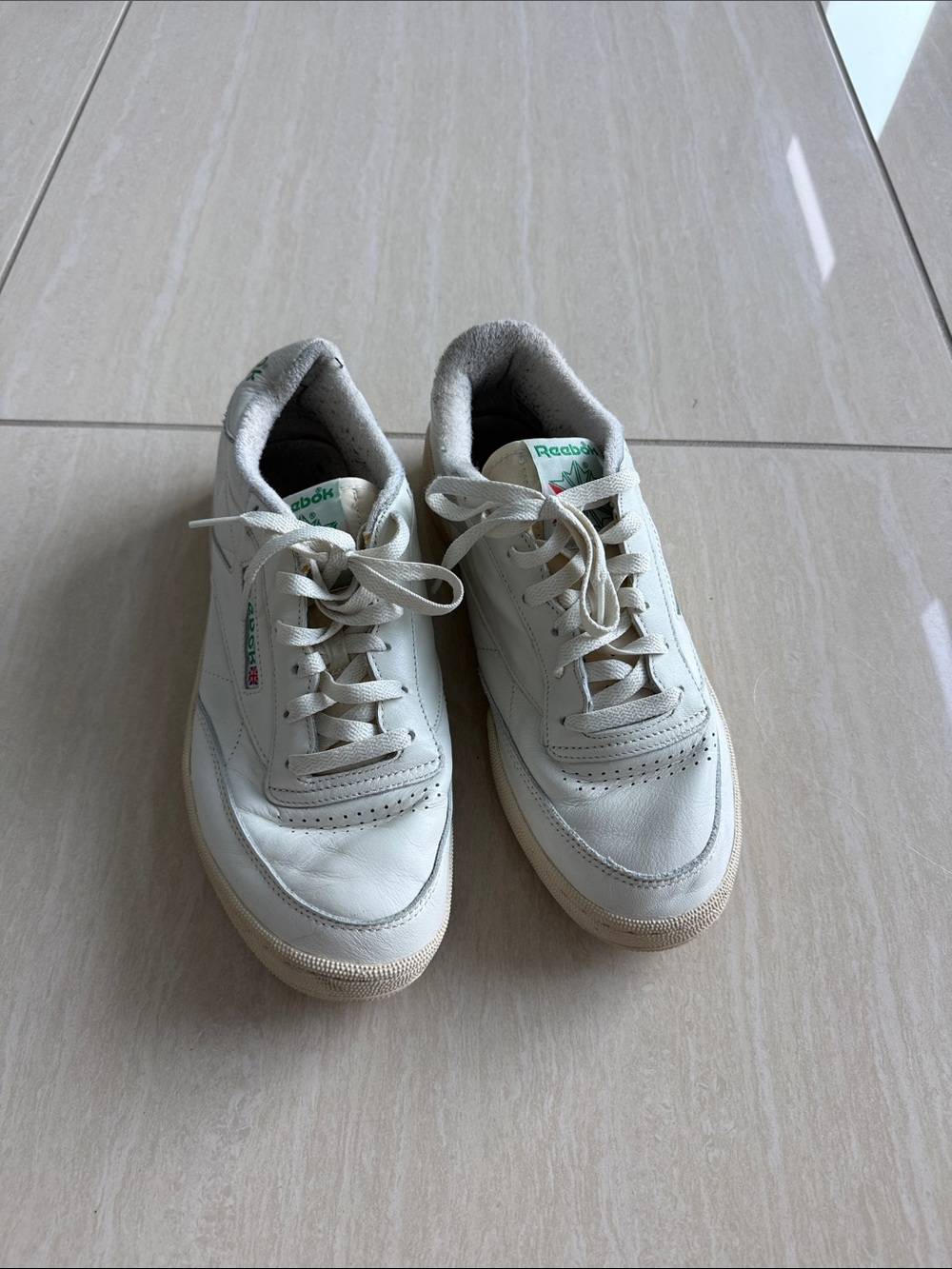 Reebok Men’s Off-White Leather Sneakers with Green Logo